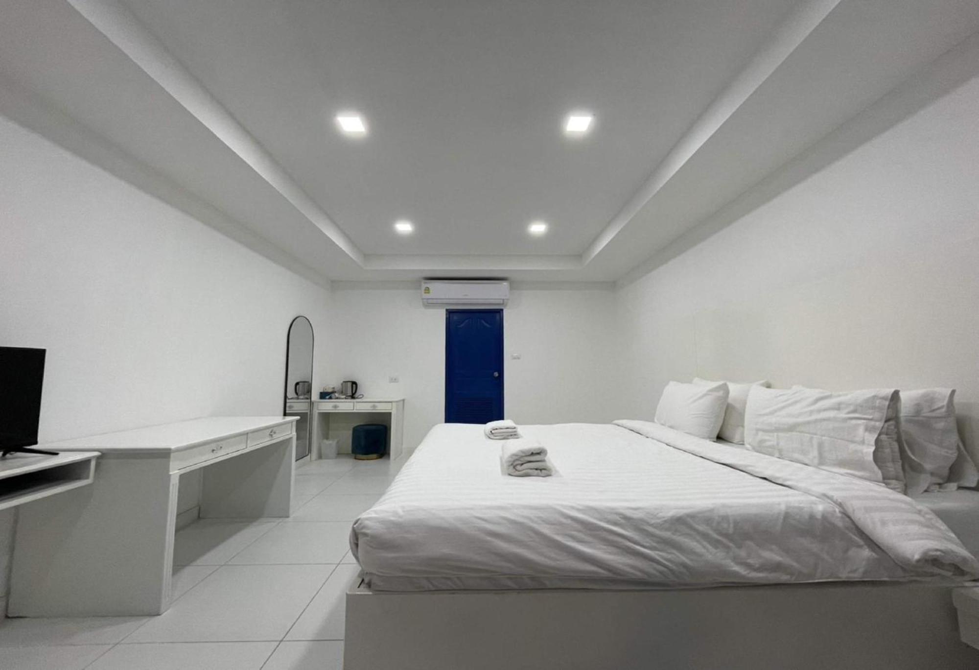 Collection O To The Sea Resort Thailand На Джомтьен Экстерьер фото
