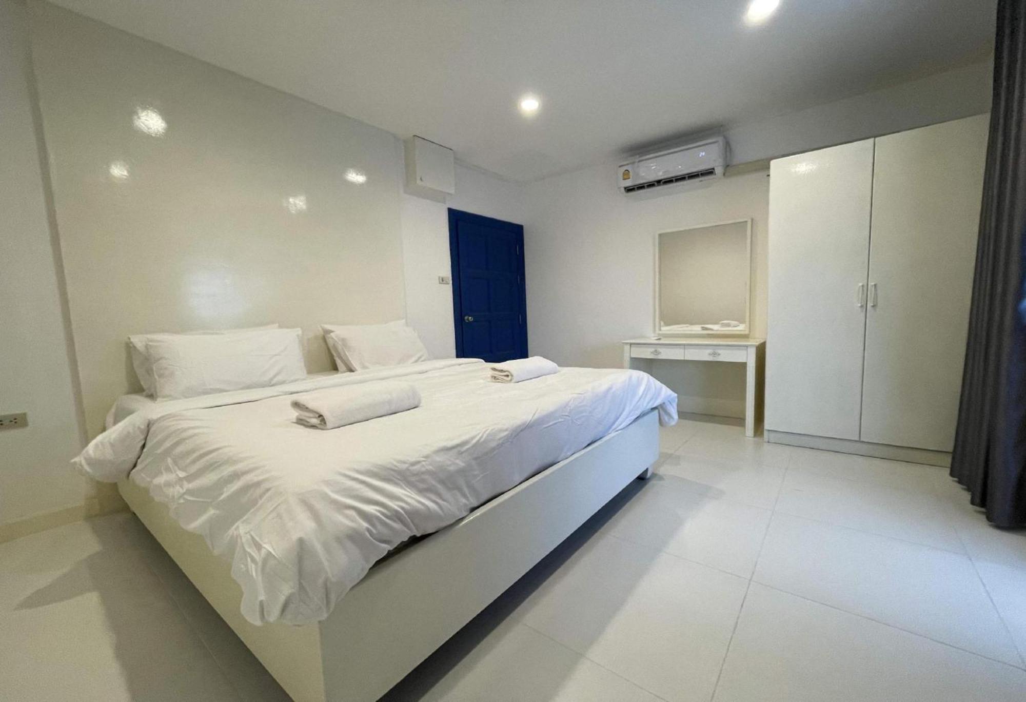 Collection O To The Sea Resort Thailand На Джомтьен Экстерьер фото