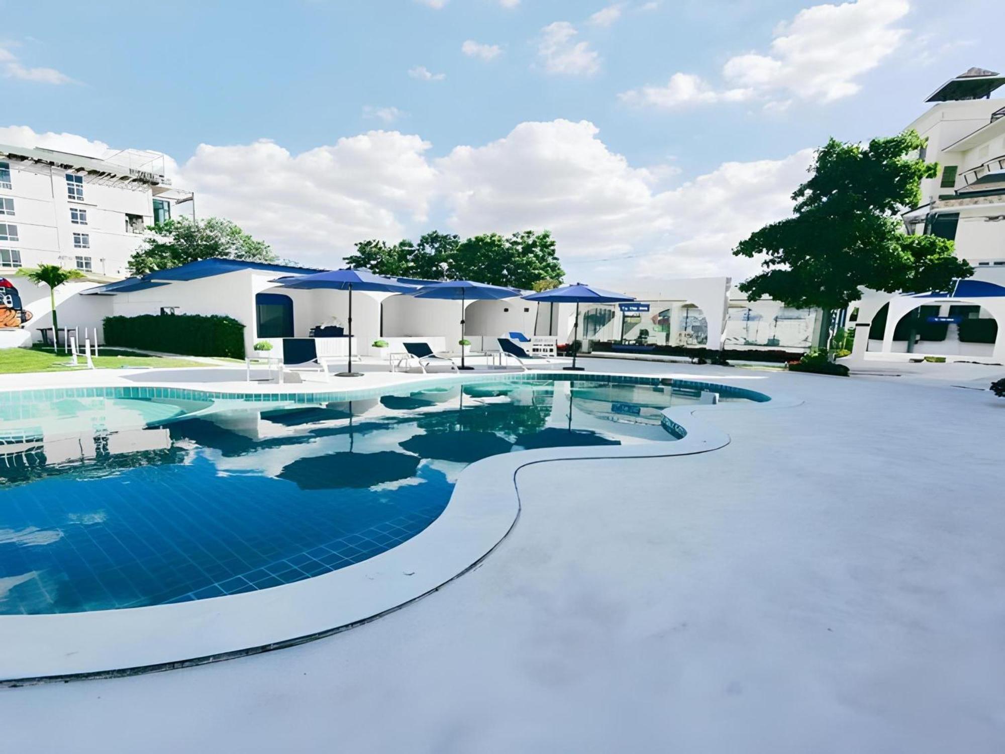 Collection O To The Sea Resort Thailand На Джомтьен Экстерьер фото