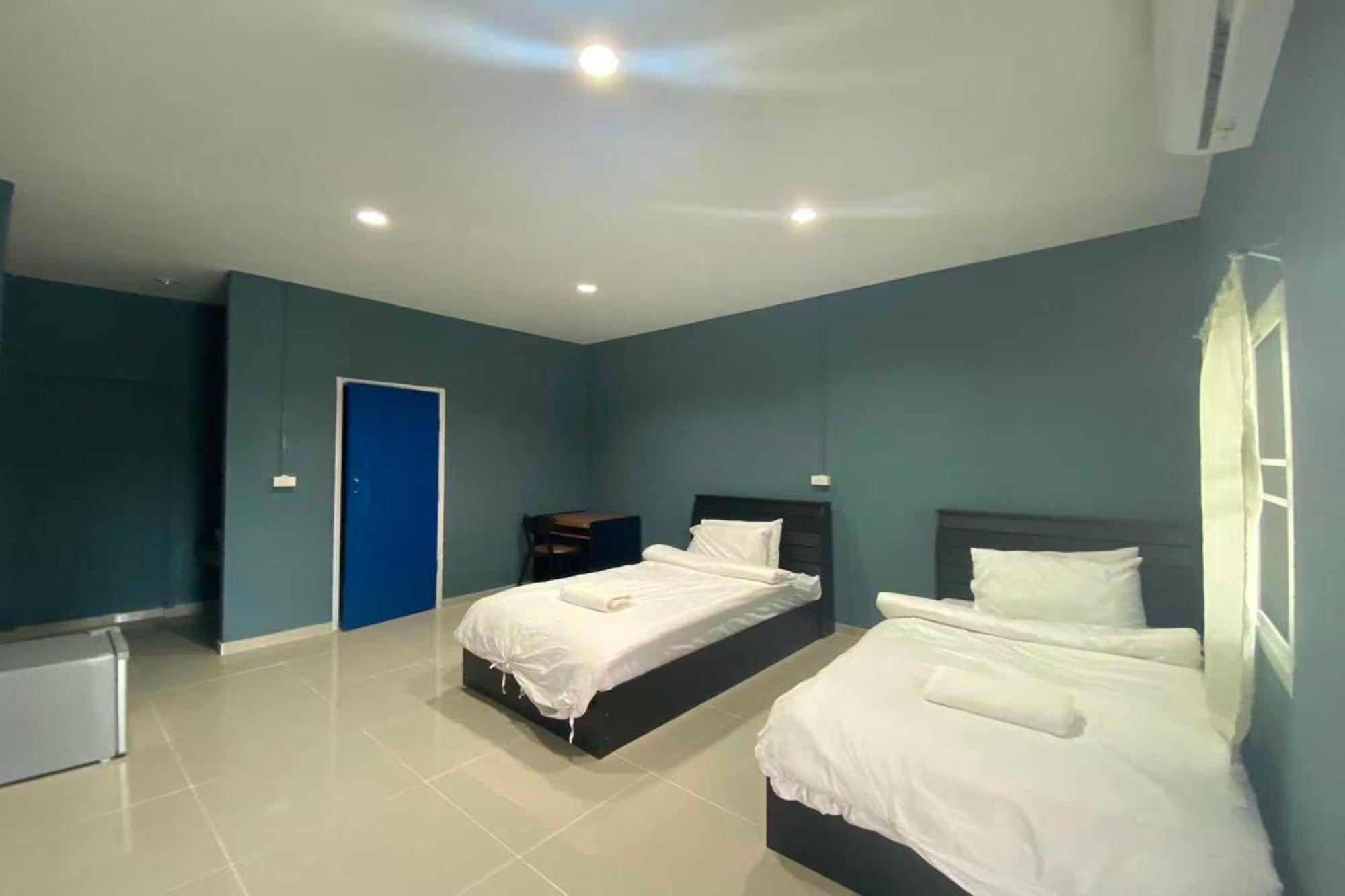 Collection O To The Sea Resort Thailand На Джомтьен Экстерьер фото